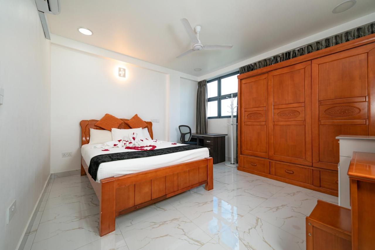 White Beach Holiday At Hulhumale' Экстерьер фото